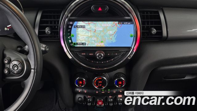 Mini Cooper 2021 — photo 20
