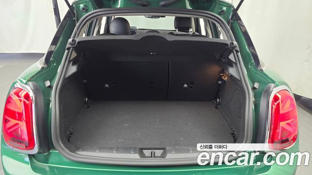 Mini Cooper 2021 — photo 22