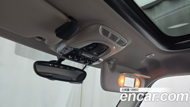Mini Cooper 2021 — photo 24