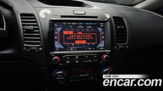Kia K3 2013 — photo 15