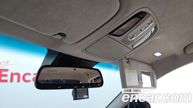Kia K7 2020 — photo 24