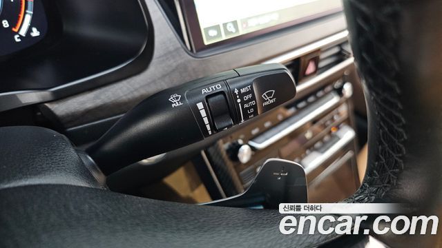 Kia K7 2020 — photo 28