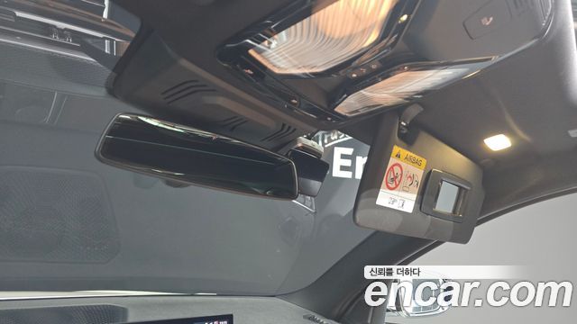 BMW 3-Series 2023 — photo 28