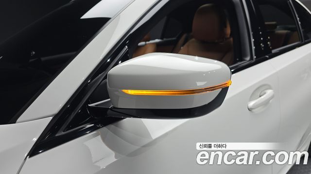BMW 3-Series 2023 — photo 30