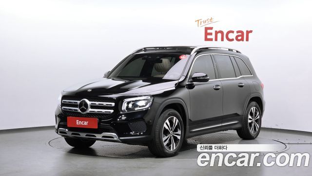 Mercedes-Benz GLB-Class 2023 — photo 1