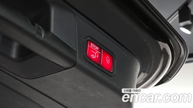 Mercedes-Benz GLB-Class 2023 — photo 20