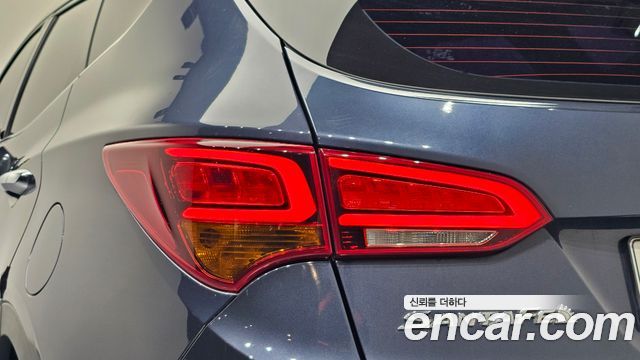 Hyundai Santafe 2016 — photo 9