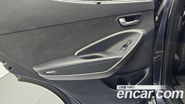 Hyundai Santafe 2016 — photo 15