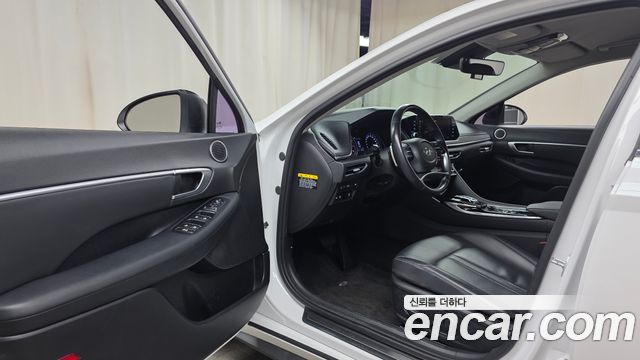 Hyundai Sonata 2020 — photo 12