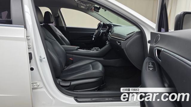 Hyundai Sonata 2020 — photo 15
