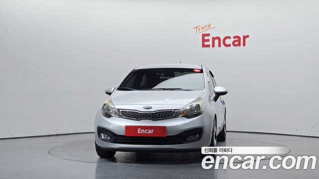 Kia pride 2012 — photo 3