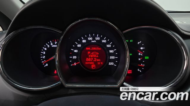 Kia pride 2012 — photo 8