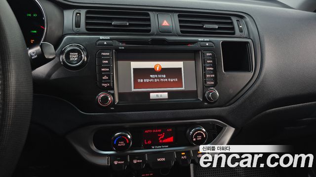 Kia pride 2012 — photo 13