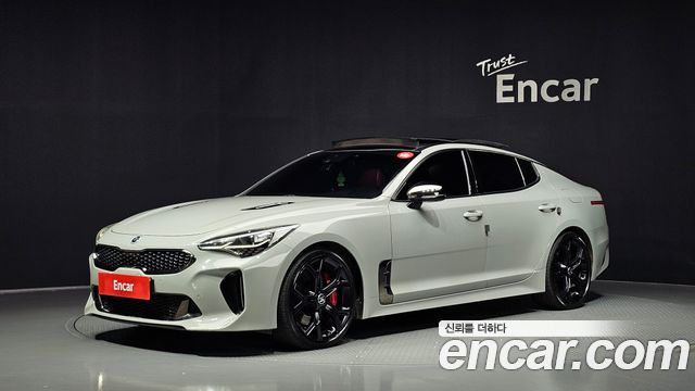 Kia Stinger 2018 — photo 1
