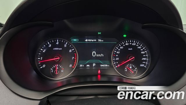 Kia Stinger 2018 — photo 8