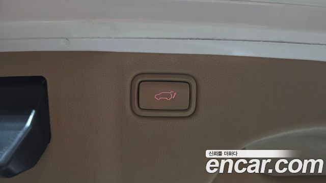 Kia Canival 2018 — photo 20