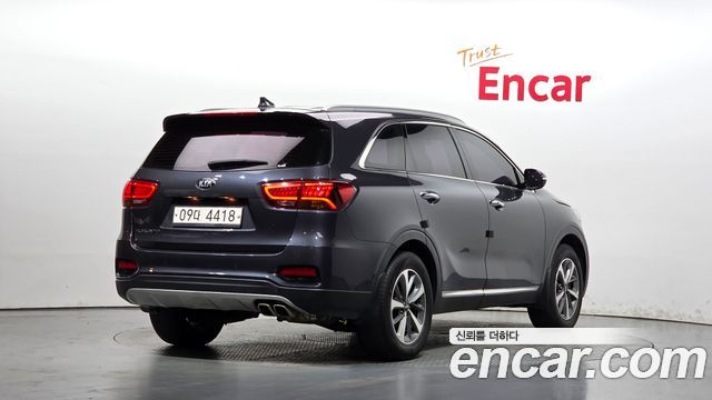 Kia Sorento 2018 — photo 2