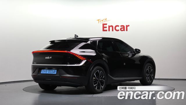 Kia EV6 2022 — photo 2