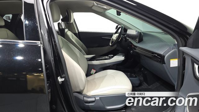 Kia EV6 2022 — photo 11