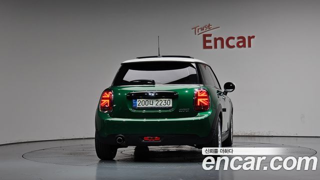 Mini Cooper 2021 — photo 4