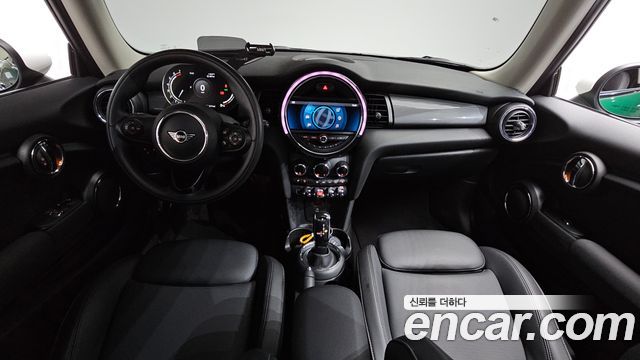 Mini Cooper 2021 — photo 10
