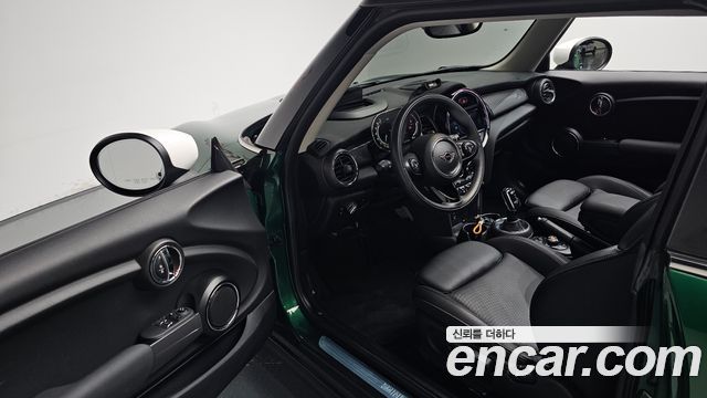 Mini Cooper 2021 — photo 13