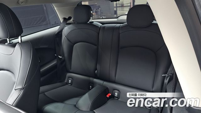 Mini Cooper 2021 — photo 17
