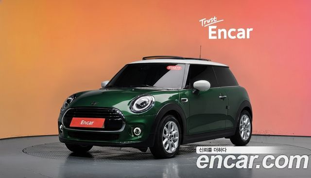Mini Cooper 2021 — photo 1