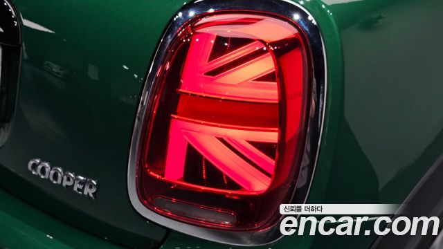 Mini Cooper 2021 — photo 9