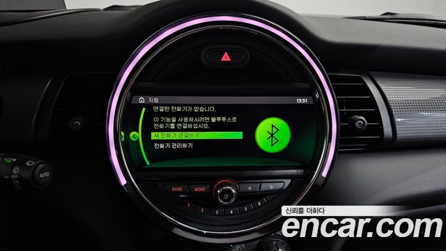 Mini Cooper 2021 — photo 28