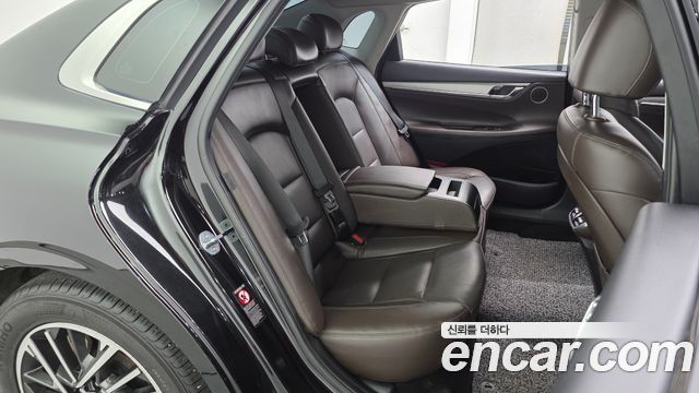 Hyundai Grandeur 2022 — photo 17