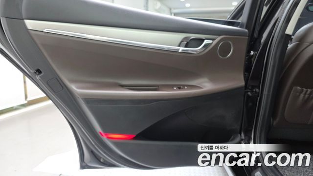 Hyundai Grandeur 2022 — photo 15