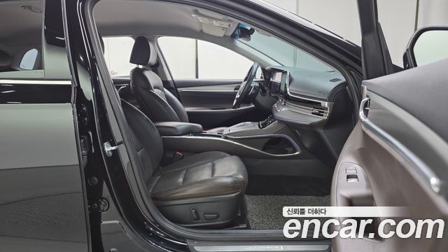 Hyundai Grandeur 2022 — photo 16