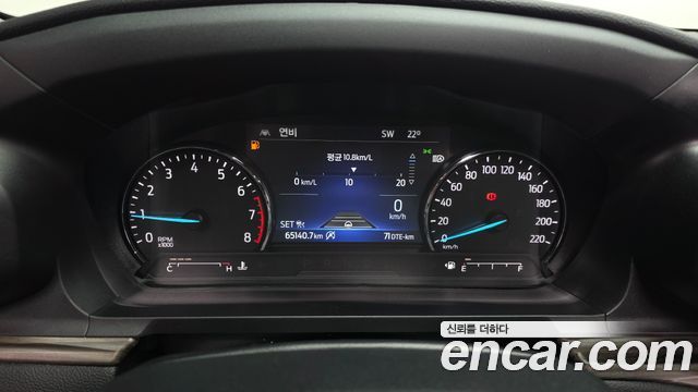 Ford Explorer 2021 — photo 11