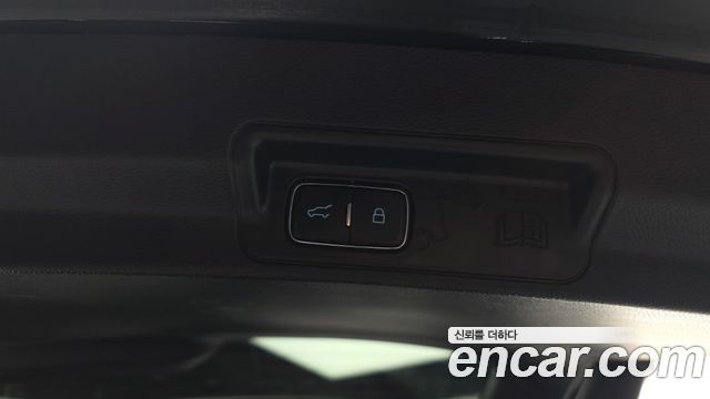 Ford Explorer 2021 — photo 28