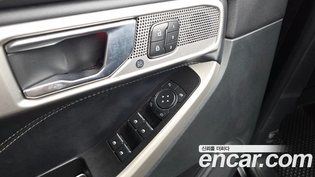 Ford Explorer 2021 — photo 30