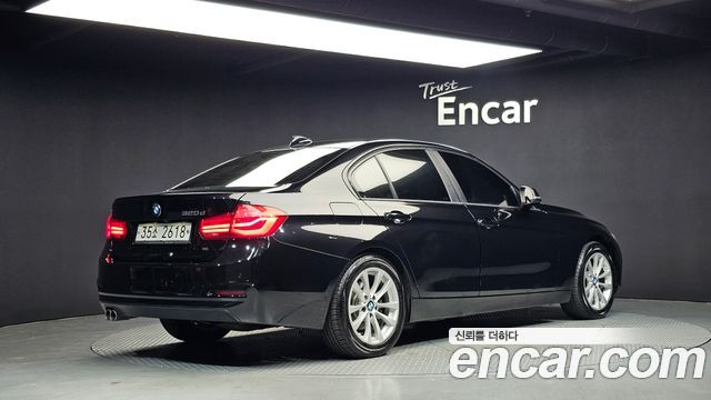 BMW 3-Series 2018 — photo 2