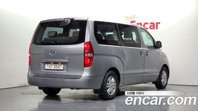 Hyundai Starex 2018 — photo 2