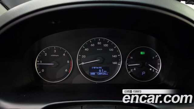 Hyundai Starex 2018 — photo 8