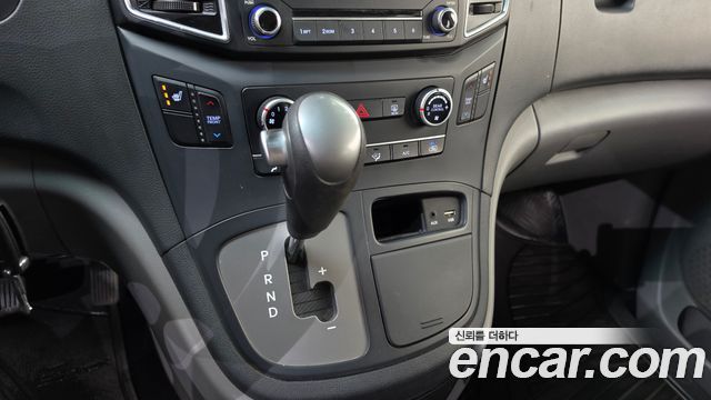 Hyundai Starex 2018 — photo 9