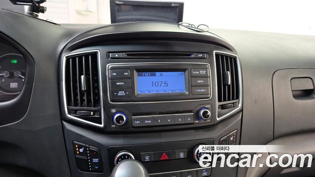 Hyundai Starex 2018 — photo 14