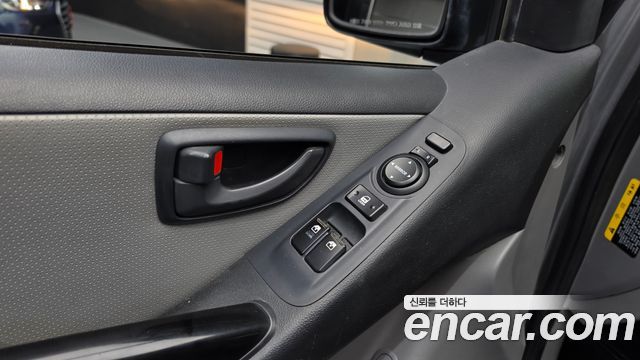 Hyundai Starex 2018 — photo 15