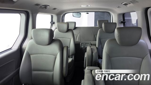 Hyundai Starex 2018 — photo 19