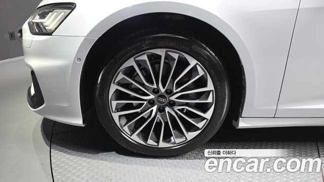 Audi A6 2025 — photo 5