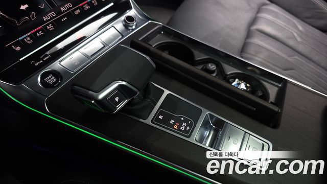 Audi A6 2025 — photo 12