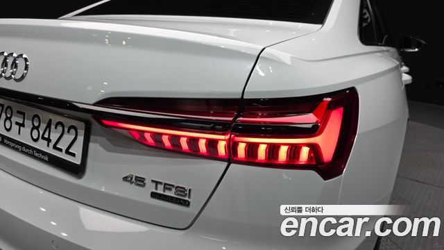 Audi A6 2025 — photo 9
