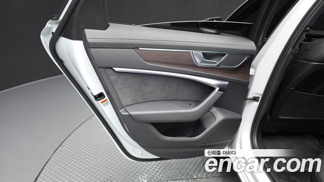 Audi A6 2025 — photo 15