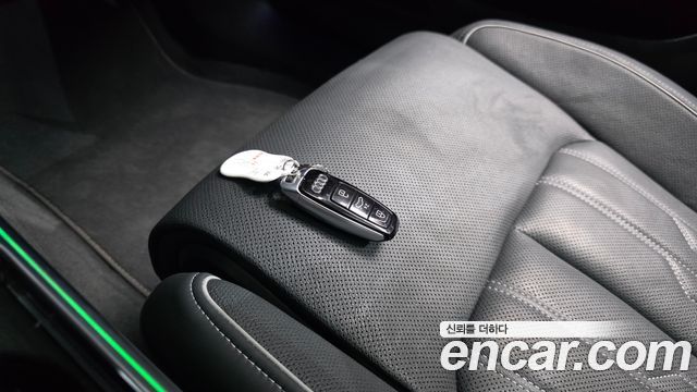 Audi A6 2025 — photo 32