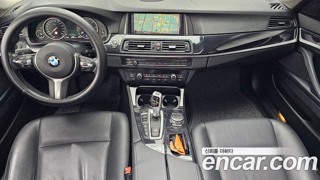 BMW 5-Series 2016 — photo 10