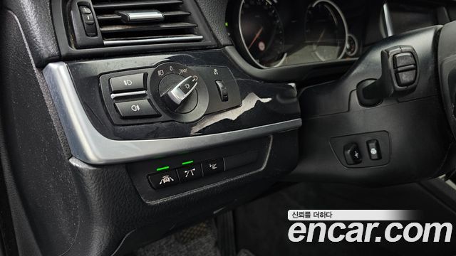BMW 5-Series 2016 — photo 22